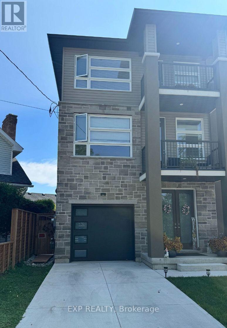 Residential Lease in Welland (Broadway)