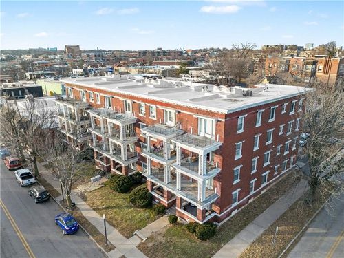112-120 E 43rd Street, Kansas City, MO, 64111 | Card Image