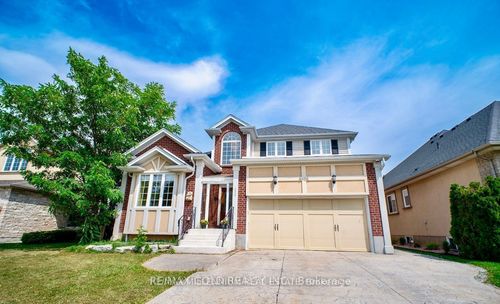 8905 Mcgarry Dr, Niagara Falls, ON, L2H3P1 | Card Image