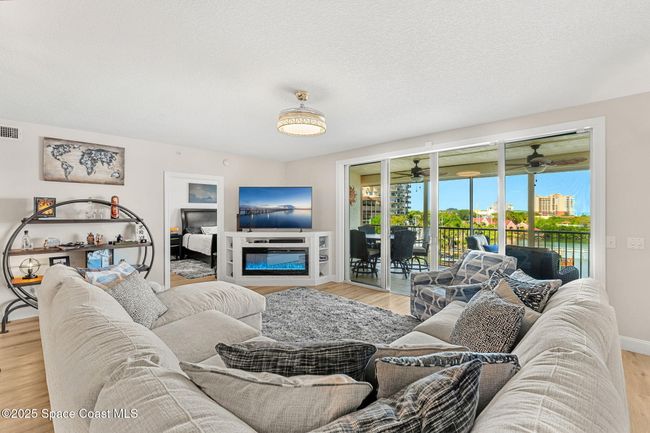 503 - 100 Riverside Dr, Condo with 2 bedrooms, 2 bathrooms and null parking in Cocoa FL | Image 20