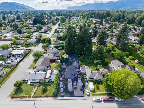 9813 Young Rd, Chilliwack, BC, V2P4T8 | Card Image