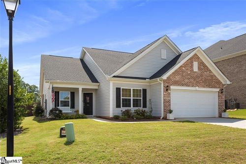 301 Valley Oak Dr, Belton, SC, 29627-8771 | Card Image