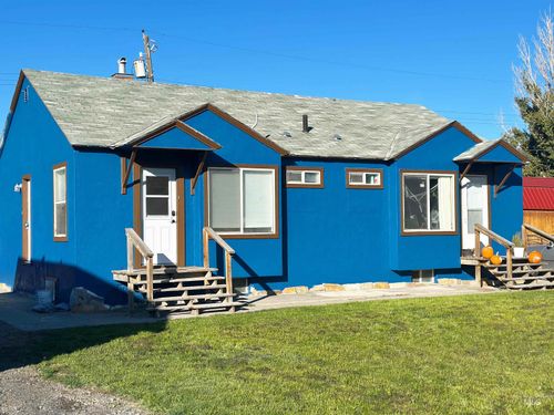 217 Oregon St, Gooding, ID, 83330-1167 | Card Image