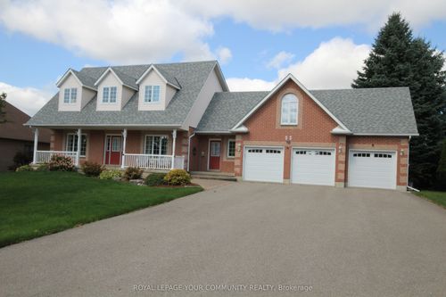 22 Whitebirch Lane, Sharon, ON, L0G1V0 | Card Image