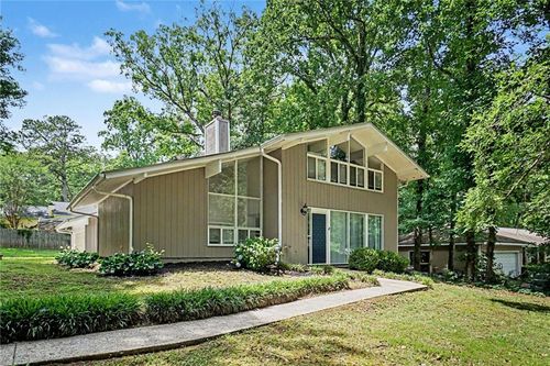 350 Willow Glenn Ct, Marietta, GA, 30068-3489 | Card Image