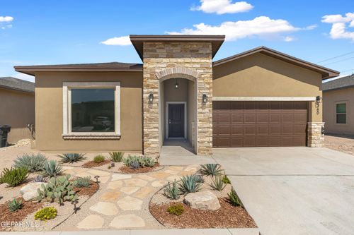 360 Playa Vista St, Horizon City, TX, 79928-6075 | Card Image