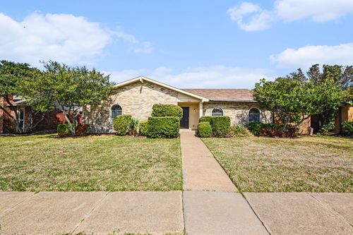 905 Stone Trail Dr, Plano, TX, 75023-7109 | Card Image