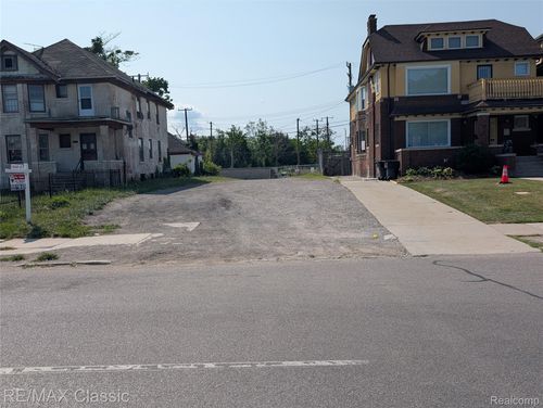 2678 W Grand Blvd, Detroit, MI, 48208-1237 | Card Image
