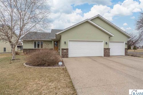 100 La Costa Lane, Mankato, MN, 56001 | Card Image