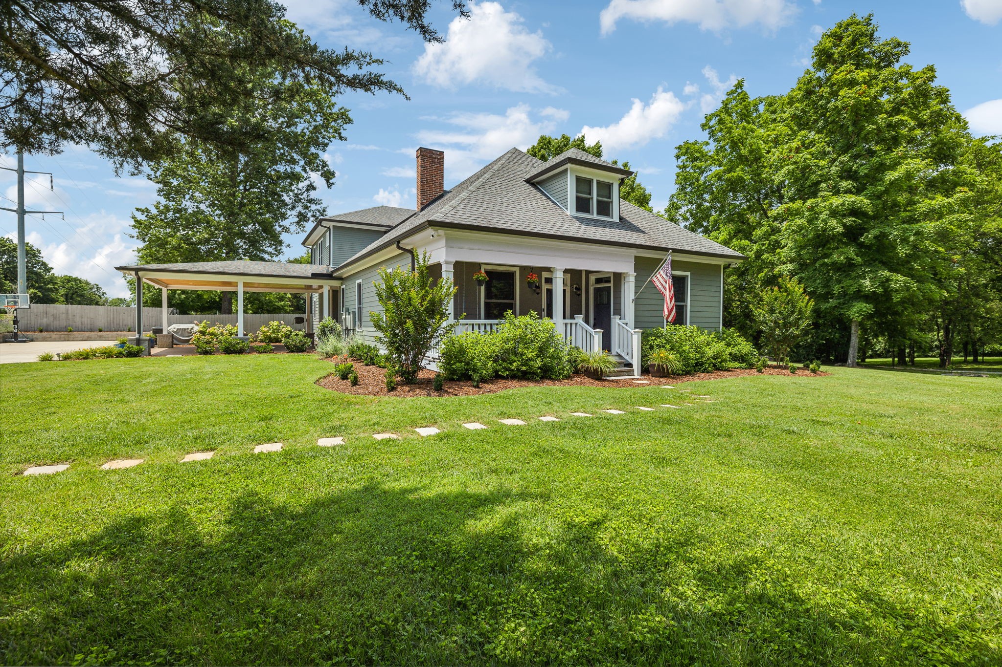 2007 Maple Ln, Sold in Franklin Zoocasa