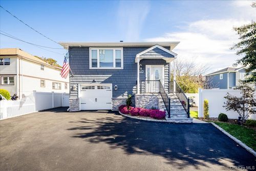 3535 Oceanside Road, Hempstead, NY, 11572 | Card Image