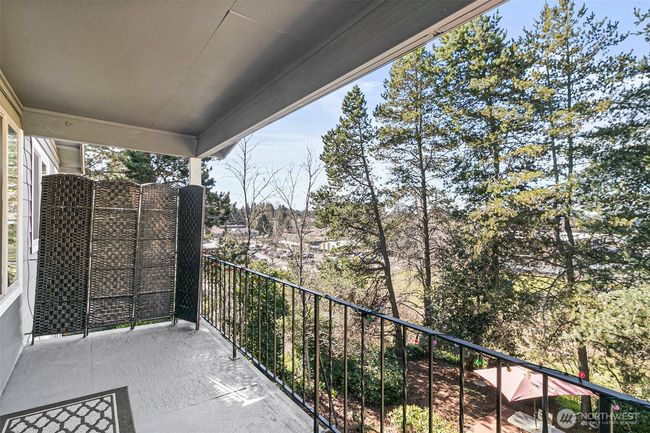 Spacious Deck. | Image 28