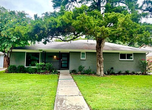 6905 Arboreal Dr, Dallas, TX, 75231-8129 | Card Image