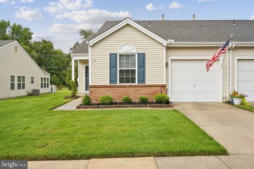 10 Carolina Way, MOUNT LAUREL, NJ, 08054-6930 | Card Image