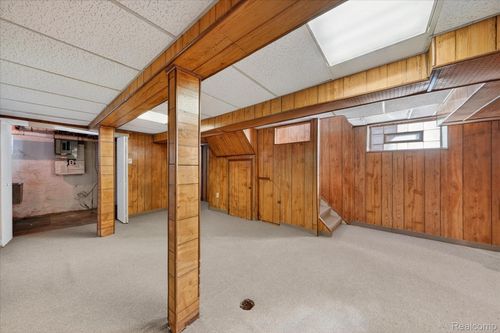 15888 Ohio St, Detroit, MI, 48238-1112 | Card Image