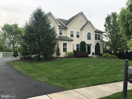 230 Shadybrooke Dr N, DOUGLASSVILLE, PA, 19518-1317 | Card Image