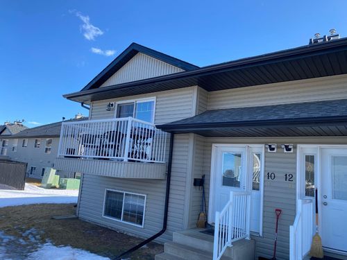 10-5302 47 St, Camrose, AB, T4V1K6 | Card Image