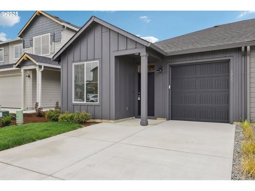 1855 Nw 18th Way, Battle Ground, WA, 98604-5496 | Card Image