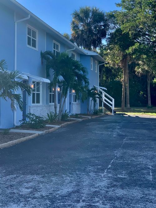 apt-3-4220 Ne Indian River Dr, Jensen Beach, FL, 34957-4048 | Card Image