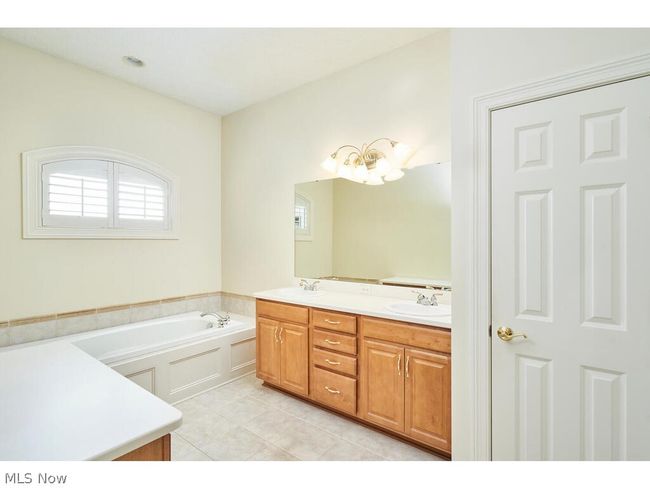 33525 Reserve Way At St Andrews, House other with 2 bedrooms, 2 bathrooms and null parking in Avon OH | Image 16