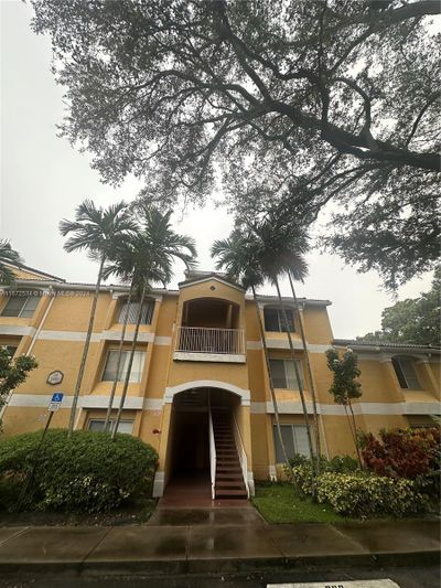 1610 - 2485 Nw 33rd St, Condo with 1 bedrooms, 1 bathrooms and null parking in Oakland Park FL | Image 1