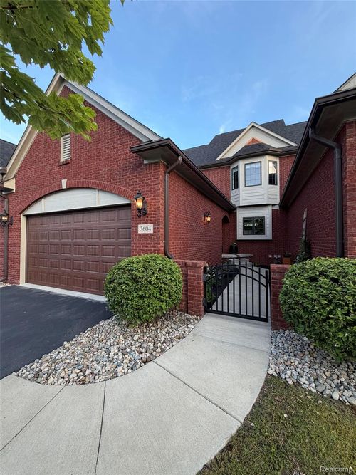 78-3604 Bay Harbor Dr, Brighton, MI, 48114-7674 | Card Image