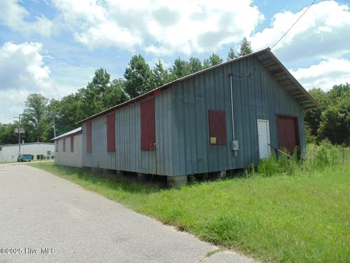 901 S King St, Windsor, NC, 27983-1444 | Card Image