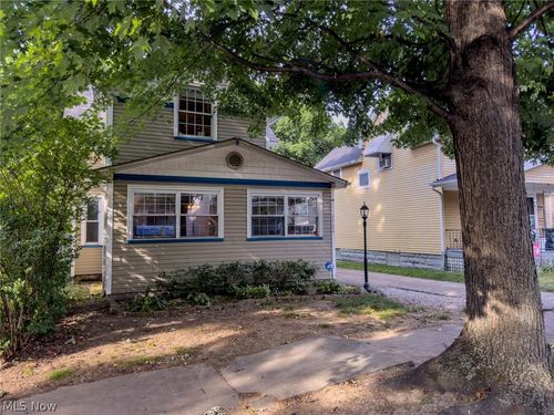 3720 Revere Ct, Cleveland, OH, 44109-3153 | Card Image