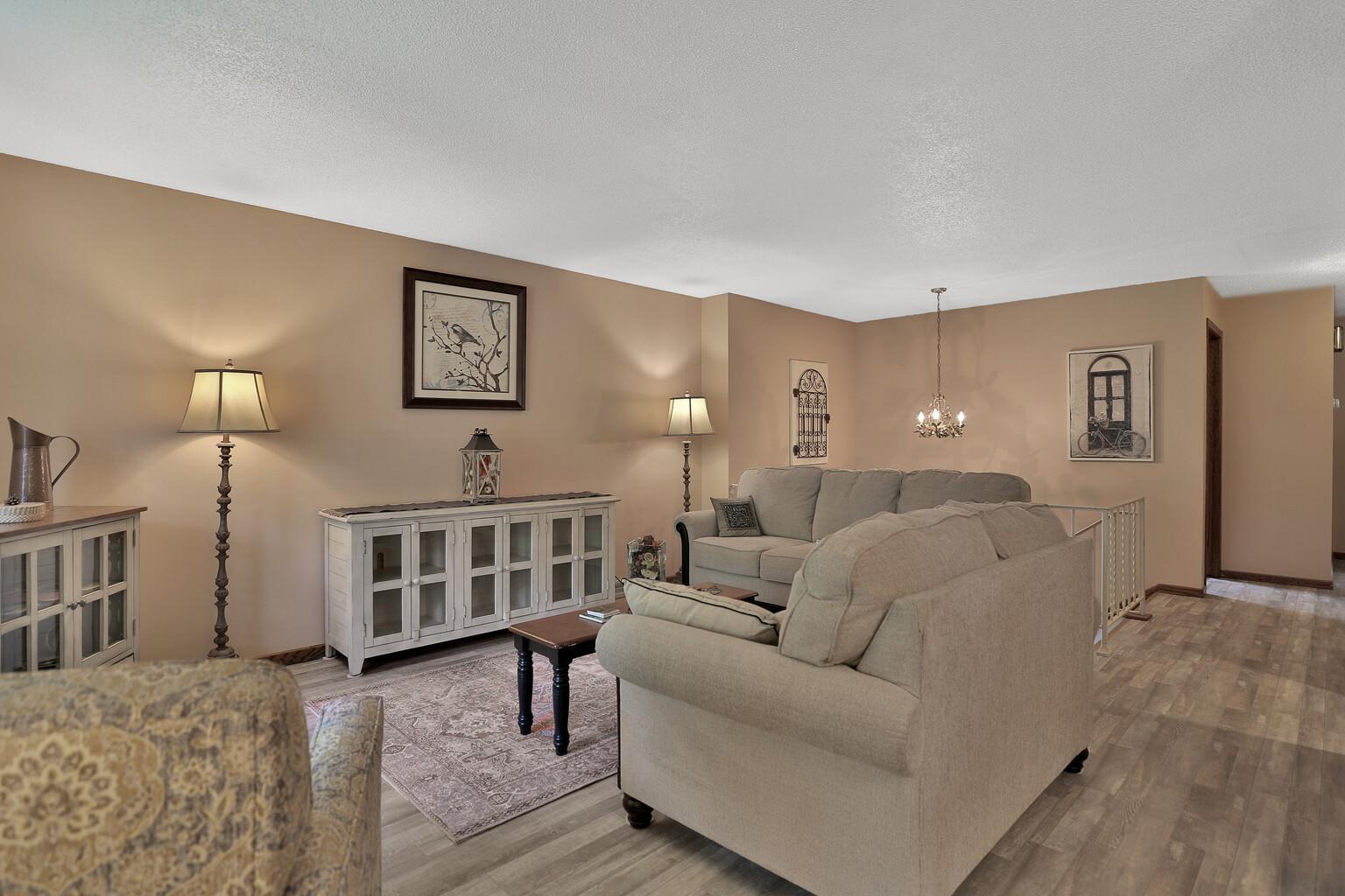 Olinda Trl, Lindstrom, MN 55045