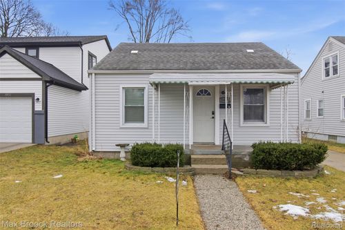 1448 E Harry Ave, Hazel Park, MI, 48030-2110 | Card Image