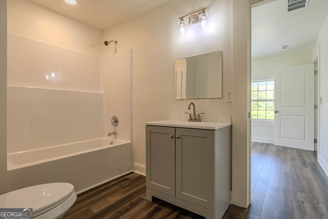 8 Mill St Sw, House other with 3 bedrooms, 2 bathrooms and null parking in Cave Spring GA | Image 10