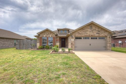 2020 S Jonathan Hunter St, Joplin, MO, 64804-3468 | Card Image