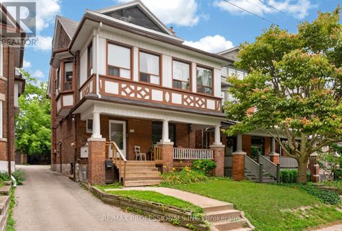 182 Geoffrey St, Toronto, ON, M6R1P7 | Card Image