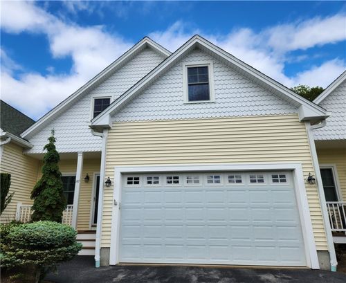 147 Southwinds Dr, South Kingstown, RI, 02879-1653 | Card Image