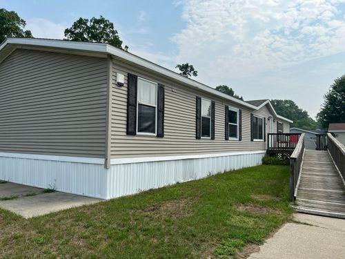 349-4212 Sundrop Circle E, Egelston Township, MI, 49442 | Card Image