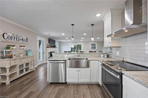 4204 Blackwater Rd, Virginia Beach, VA, 23457-1138 | Card Image
