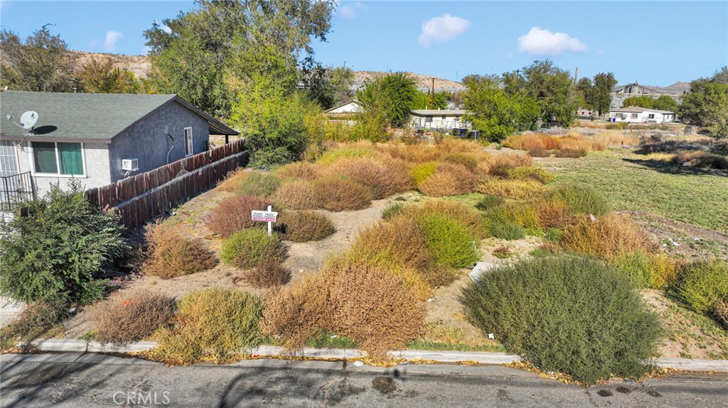 Land in Victorville 4