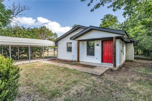 104 N Oneal St, Caldwell, TX, 77836-1432 | Card Image