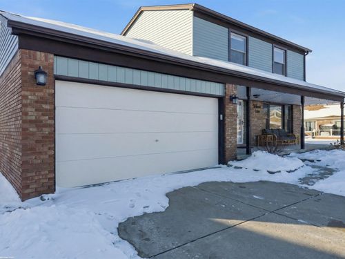 31869 Grove, Fraser, MI, 48026-3655 | Card Image