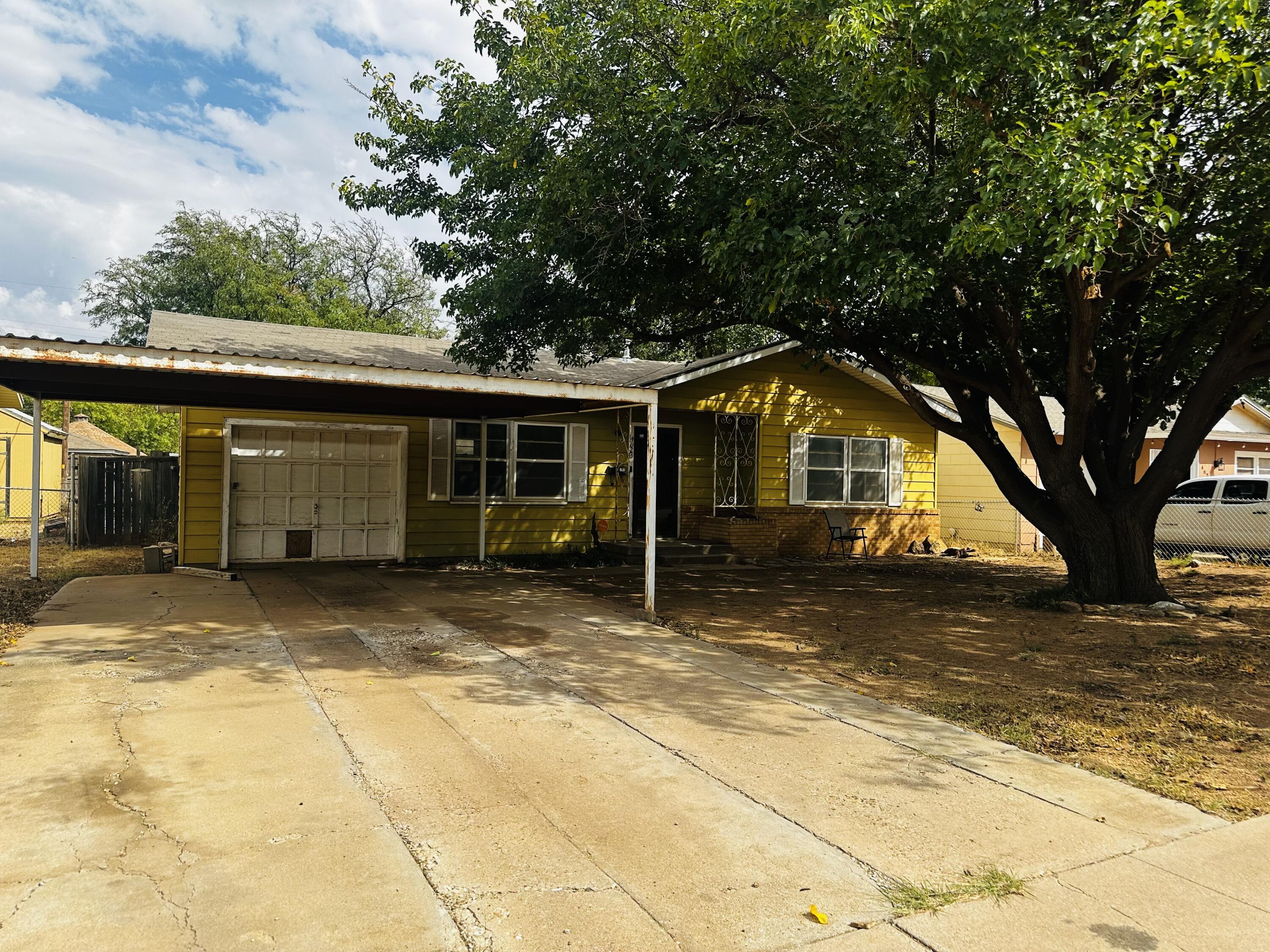 4623 Elgin Avenue, Pending in Lubbock - eXp Realty