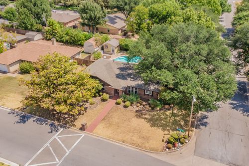 5500 Meadow Oak St, North Richland Hills, TX, 76180-6644 | Card Image