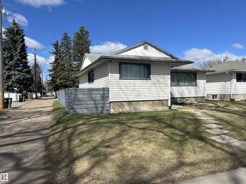 9612 75a St Nw, Edmonton, AB, T6C2J3 | Card Image