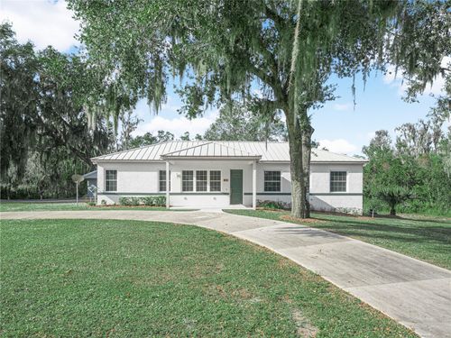 100 Reedy Creek Dr, Frostproof, FL, 33843-9575 | Card Image
