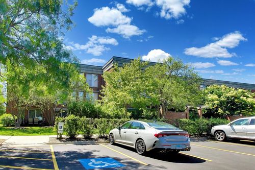 121-432 Kelburn Rd, Deerfield, IL, 60015-4368 | Card Image