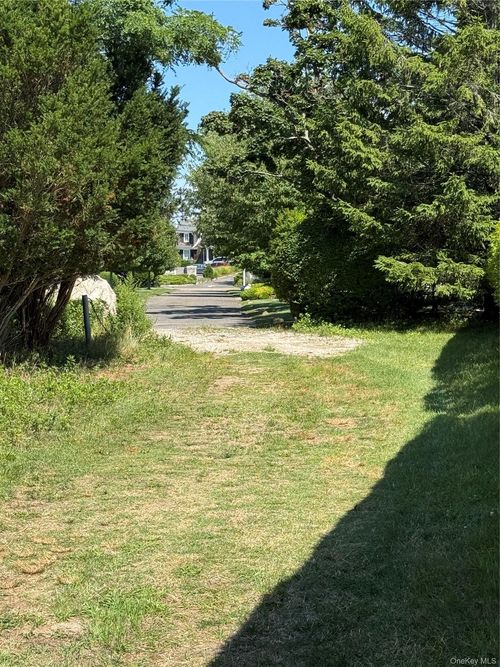 61 S Bay Ave, Eastport, NY, 11941-1315 | Card Image