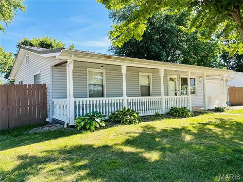 333 Straube Ln, Godfrey, IL, 62035-2345 | Card Image