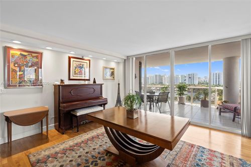 apt-1003-3598 Yacht Club Dr, Aventura, FL, 33180-4011 | Card Image