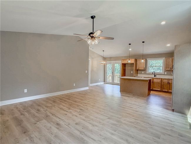 320 Code Cir, House other with 3 bedrooms, 2 bathrooms and null parking in Seneca SC | Image 8