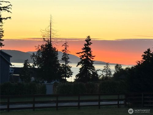 12515 Persons Road, Bow, WA, 98232 | Card Image