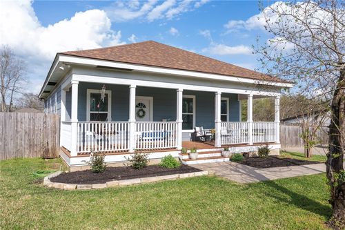 1004 E 27th St, Bryan, TX, 77803-4896 | Card Image